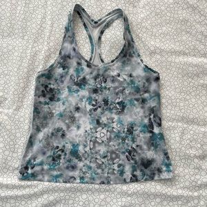 EUC lululemon nulux race length tank